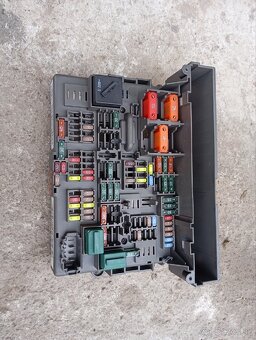 BMW 1 118i e87 rozpredám - 9