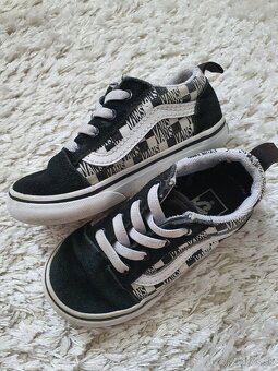 Tenisky vans 24, champion 26 - 9