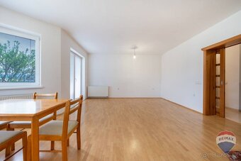na predaj rodinný dom garáž Trenčianska Teplá - 9