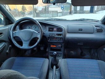 Mazda 323i 1.3 benzín - 9