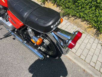 Suzuki GT380 K, r.v. 1973 s TP - 9