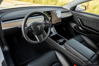 Tesla Model 3 239kw SR+ Premium connectivity, odpočet DPH - 9