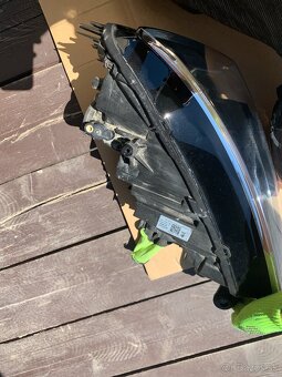 predni led svetlo xenon skoda scala leve levy - 9