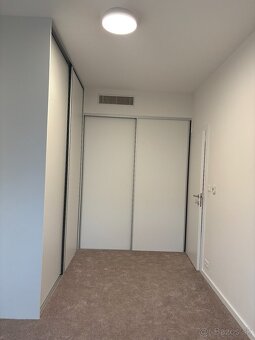 Prenájom 3 izbového bytu na Kolibe - 9