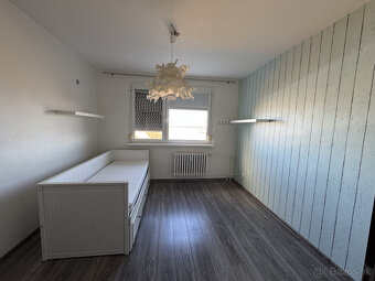 Priestranný 4 izbový byt v tichej lokalite s krásnym výhľado - 9