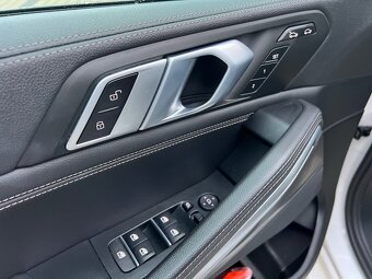 BMW X6 M-PACKET xDrive 30d 210kw mHEV A/T - 9