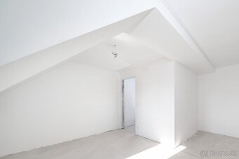 Prodej unikátního bytu 3+kk s balkonem, Praha 7, Bubeneč - 9