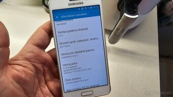 Samsung Galaxy Alpha - starší retro mobil - 9