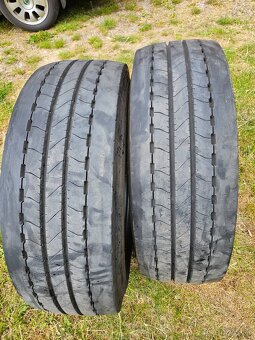 315/70 R 22,5 - 9