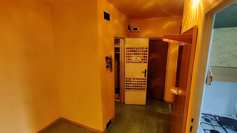 Na predaj 2-izbový (60,30 m²) byt v centre Lučenca s loggiou - 9