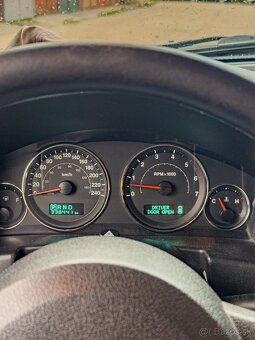 Jeep Commander 3.0CRDi - 9