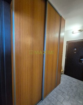 PREDAJ - 1 izbový byt s balkónom v mestskej časti Dúbravka n - 9