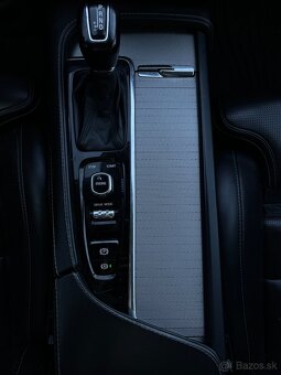 Volvo XC90 D5 235k Drive-E Inscription AWD A/T - 9