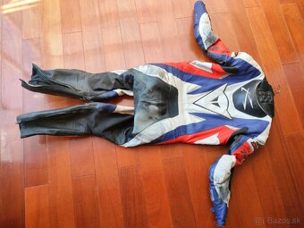 Dainese kožená kombinéza – veľkosť 54 🏁 - 9