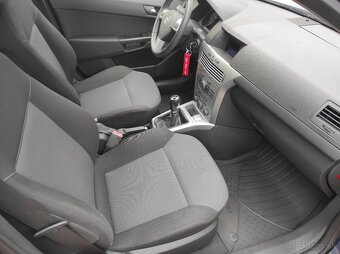 Opel Astra kombi 1.6 benzín - 9