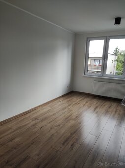 Prenájom priestorov na kancelárie a služby - 9