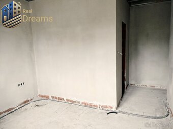 Novostavba 4-izbového rodinného domu v tichej lokalite v obc - 9