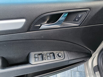 Škoda Superb Combi 2.0TDI 125KW 11/2010 - 9