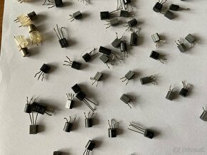 Transformátory, Tranzistory, Integrované obvody, Motorčeky - 9