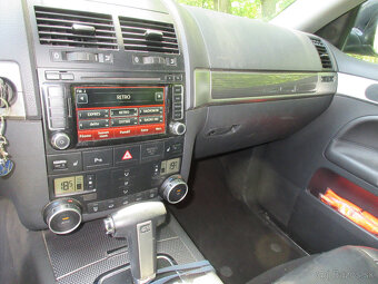 Volkswagen Touareg 3.0 V6TDI 240k R-Line - 9