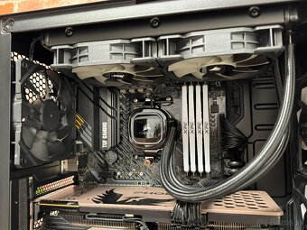 Ryzen 7 5800X\32GB\RTX 3080\SSD\750W Zdroj - 9