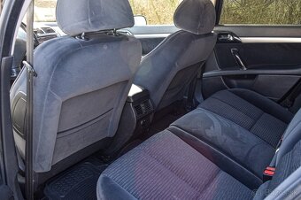 Peugeot 407 SW 2.0 HDi 2010 - 9