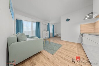 Moderný 2 izbový byt s klímou a balkónom v tichom a pokojnom - 9