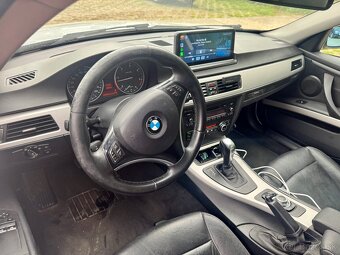 BMW 3 e92 320d 130kW automat - 9