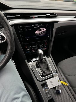 VW ARTEON SB R-LINE 2.0TDi DSG 110kW MATRIX/ŤAŽNÉ/VIRTUAL - 9