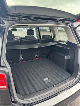 Predám Volkswagen Touran R-line 2016 2.0 TDi - 9