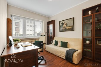 Príjemný tichý byt s terasou v historickom centre mesta - 9