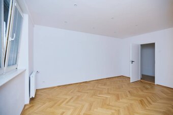 NA PREDAJ,NOVOZREKONŠTRUOVANÝ,3 - IZB. TEHLOVÝ BYT, KE - STA - 9