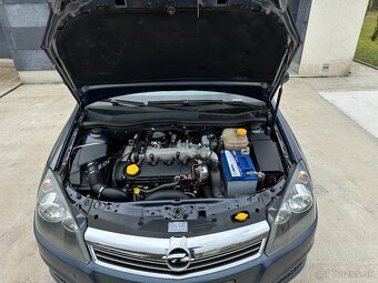 Opel Astra Caravan 1.9 CDTi r.v2010 - 9