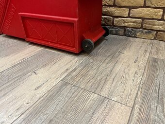 OBAL HARDCASE NA HARDWARE S KOLIESKAMI - 9