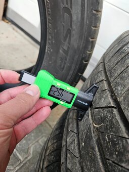 Letné pneumatiky Kumho 275/50 R20 - 9