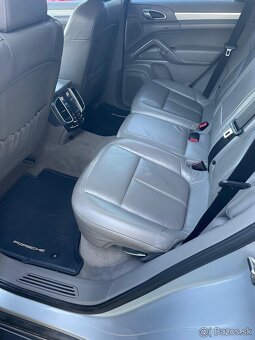 Porsche Cayenne 3.0Tdi 180kwPlatinum - 9