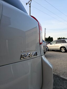 Toyota Rav4 D-4D 4x4 = 187243km , Bez korozie, Top Stav= - 9