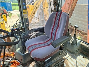 NEW HOLLAND FB 100 4PT 4X4 - 9