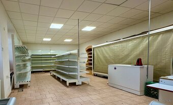 🏢 KOMERČNÝ / BYTOVÝ OBJEKT – 328 m² plné možností - 9