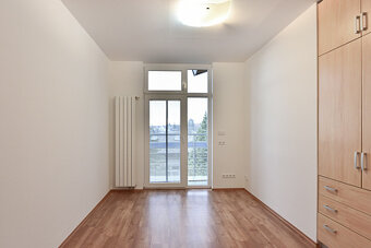 Koliba - 6 izbový krásny rodinný dom na Kolibe - 9