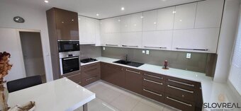 SLOVREAL na predaj 3 izbový byt, 80 m2 - 9