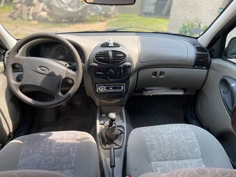 Lada Kalina 1.4 benzín r.v.  2007 - 9