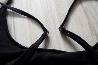 Čierne celé plavky s volánikmi, 2XL, 3XL - 9