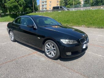 Predám BMW e93 320i cabrio - 9