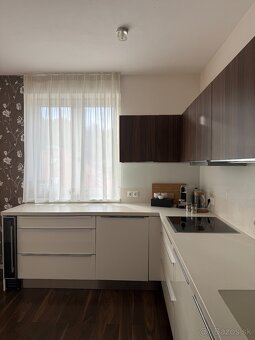 Moderný 4,5 izbový s výhľadom, ktorý neomrzí – Uhlisko, BB - 9