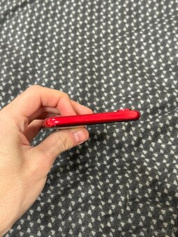 Apple iPhone XR 64gb - 9