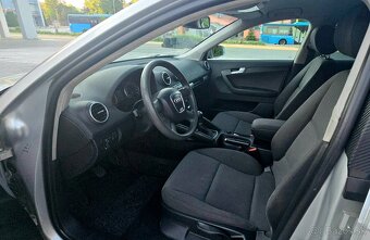 Audi A3 Sportback 1.9 TDI Attraction - 9