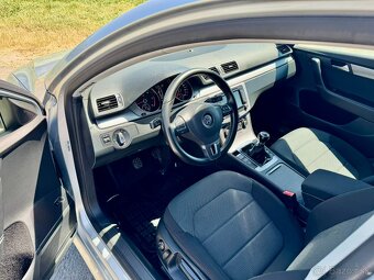 Volkswagen Passat Variant B7 TDI model 2012 - 9