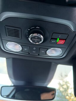 Škoda Octavia RS 2.0 TDI 4x4 DSG - 9