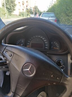 Mercedes c - 9